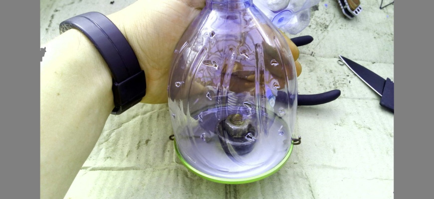 Нагрейте шило на огне