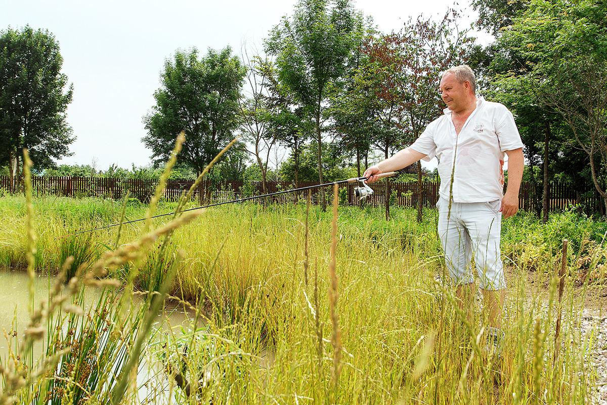 Вилла довольно роскошное место для отдыха, но и здесь можно ловить рыбу Вилла довольно роскошное место для отдыха, но и здесь можно ловить рыбу