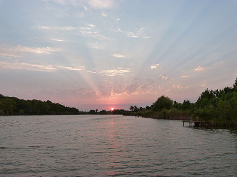 Вот какие закаты рыбаки могут увидеть в Дали Вот какие закаты рыбаки могут увидеть в Дали