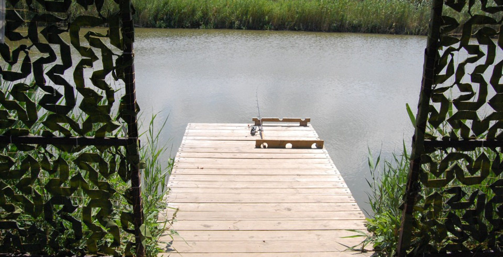На таком мосту ловить рыбу гораздо удобнее На таком мосту ловить рыбу гораздо удобнее