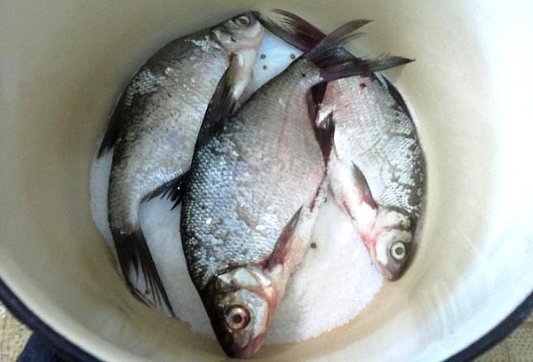 лучше в эмалированной посуде