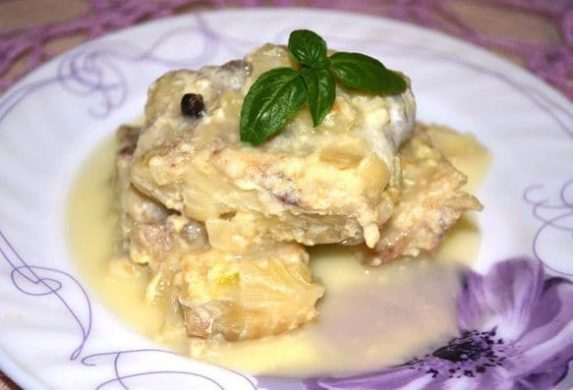 конгрио в сливочном соусе