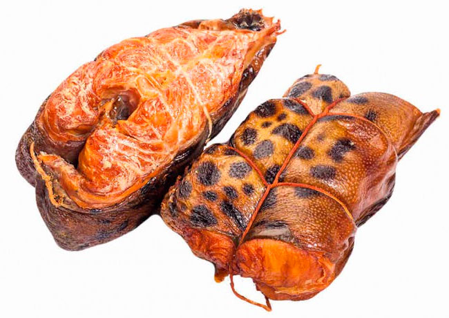 Сом горячего копчения