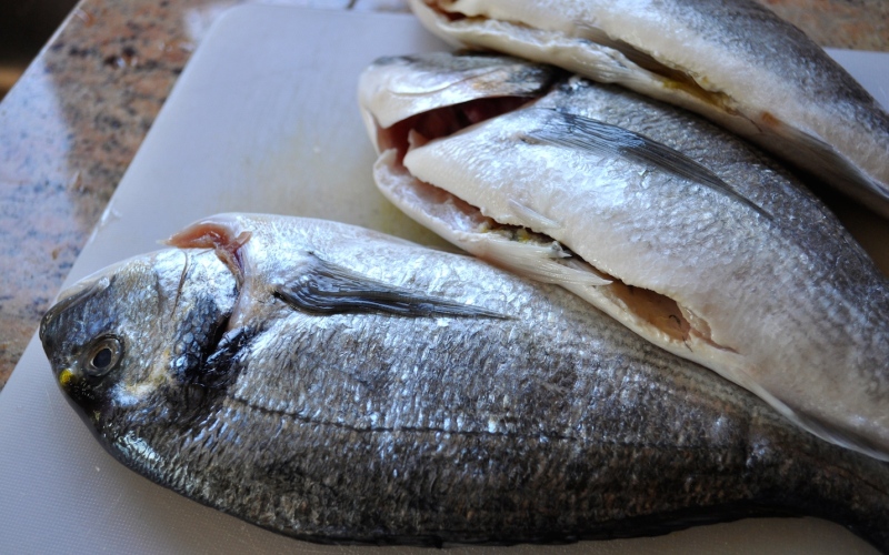 Сырая рыба Сырая рыба